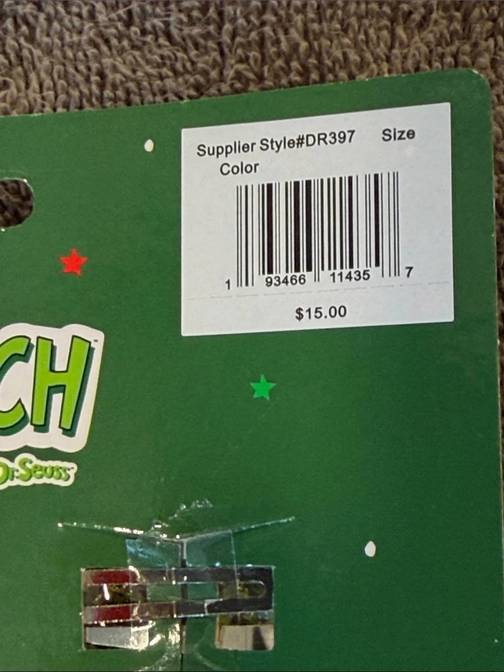 NWT Grinch Hair Set Detangler Brush and Set of 6 Hair Clips